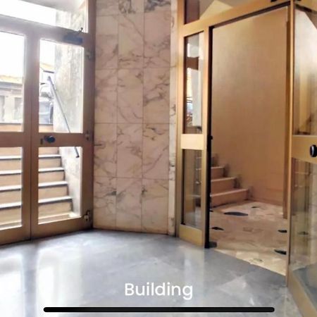 Metro Famagosta - Luminoso Appartamento Con Balcone Free Wifi & Parking Milano Exteriör bild