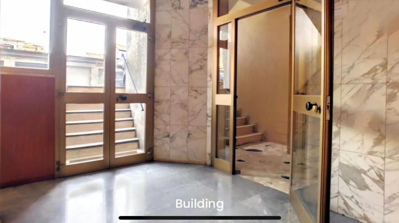 Metro Famagosta - Luminoso Appartamento Con Balcone Free Wifi & Parking Milano Exteriör bild